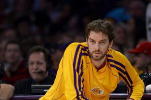 Gasol y Howard fuera de circulación
