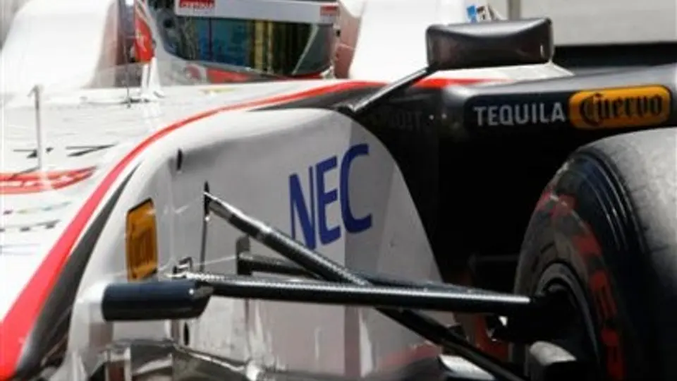 Checo, listo para correr en Canadá