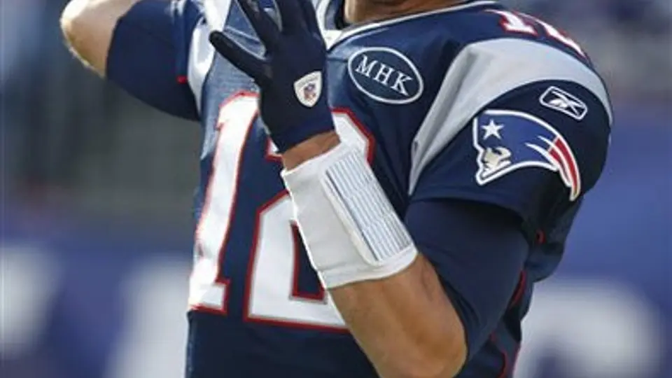 Con otra gran actuación de Brady, Patriotas vence a San Diego