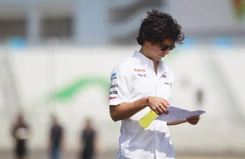 Checo brinda su actuación a todo el equipo