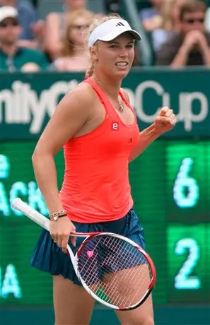 Wozniacki se corona en Charleston
