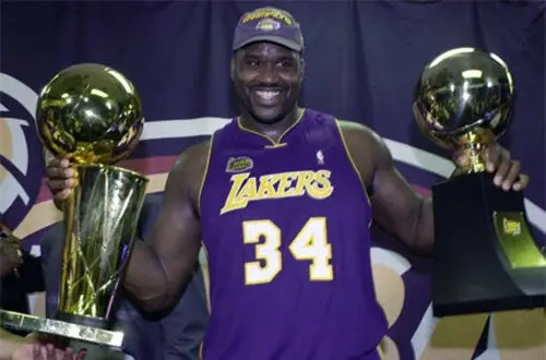 Lakers retirarán 34 de Shaquille O'Neal