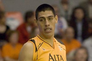 Gustavo Ayón todavía no piensa en la NBA