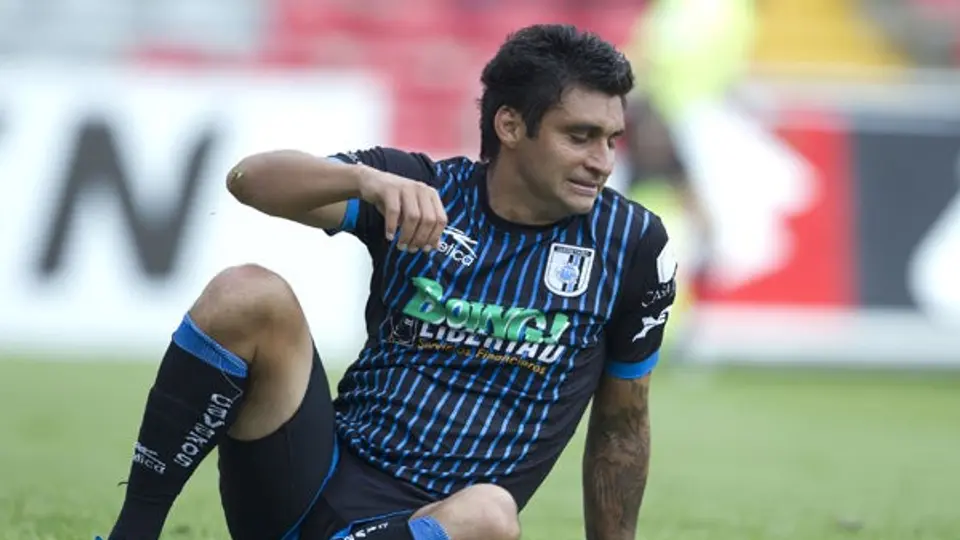 Carlos Bueno, nuevo jugador de la Universidad Católica