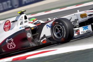 Checo, feliz por sus primeros puntos en la F1