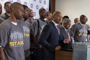 Jugadores y dueños de NBA se reunirán el martes