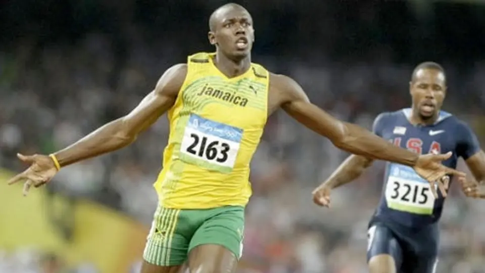 Usain Bolt se recupera de lesiones y regresa a entrenar