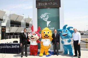 Desangelada develación de Reloj Panamericano