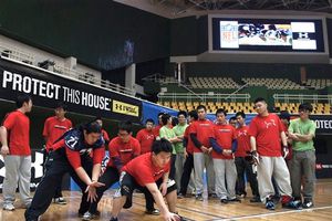 Jugador de los Bills lleva la NFL a China