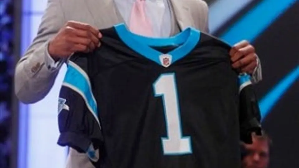 Panteras seleccionan a Cam Newton en draft de la NFL