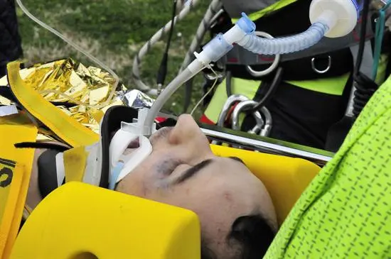 Kubica despierta tras cirugía por grave accidente