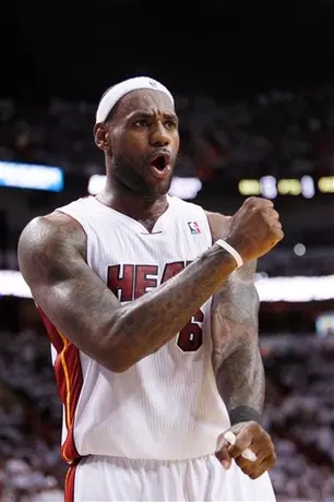 LeBron, Rose y Kobe, en el quinteto ideal de la NBA
