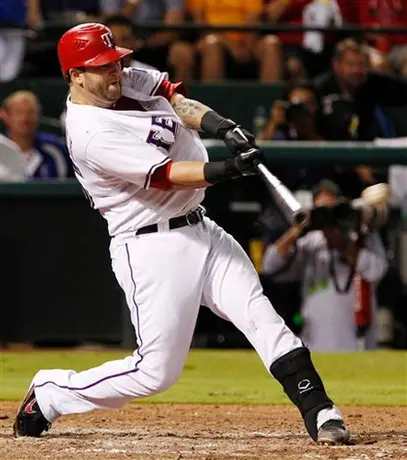 Rangers se recupera y vence 8-6 a Tampa Bay