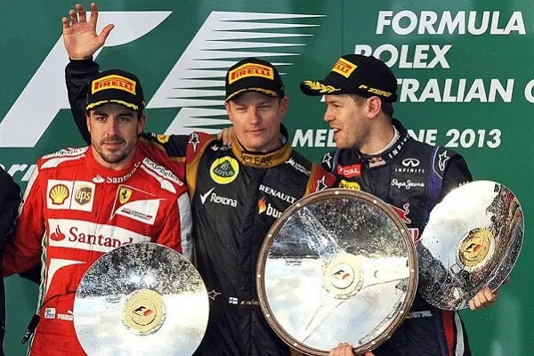 Alonson, Raikkonen y Vettel, un podio de campeones en Australia | AP