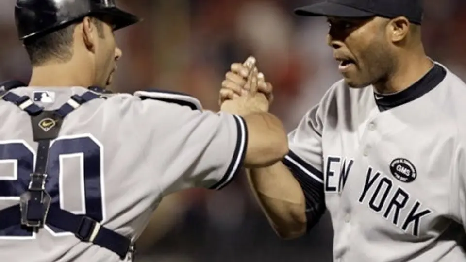 Yanquis niegan arbitraje salarial a Jeter y Rivera