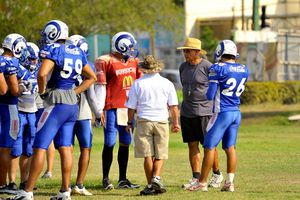 El coach Frank asegura que la Premier ha subido de nivel
