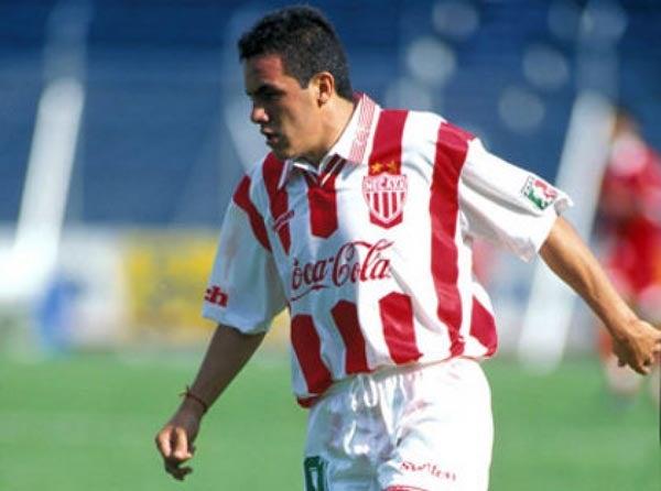 Con los Rayos del Necaxa jugó la temporada 1997-1998 | ESPECIAL