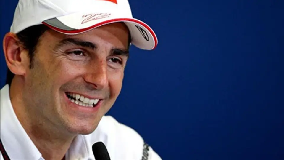 De la Rosa está entusiasmado por suplir a Checo Pérez
