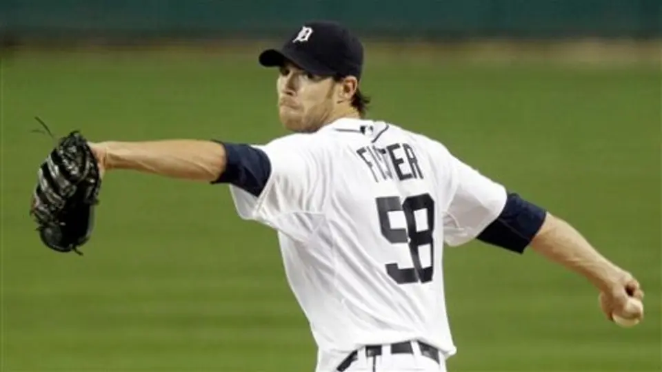 Detroit se recupera; vence a Rangers 5-2