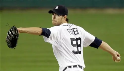 Detroit se recupera; vence a Rangers 5-2