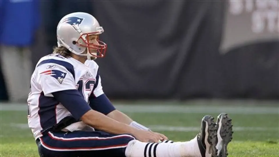 Mangini supera a Bellichick; Cafés aplastan 34-14 a Patriotas