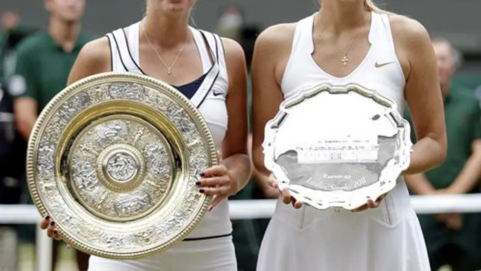 Kvitova se corona en Wimbledon tras derrotar a Sharapova