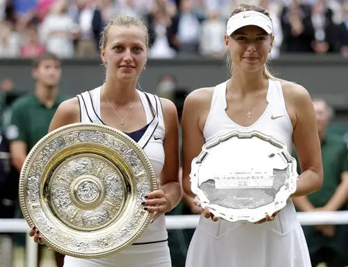 Kvitova se corona en Wimbledon tras derrotar a Sharapova
