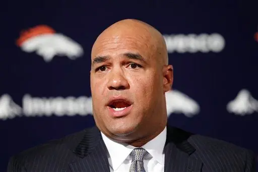 Studesville es presentado como coach interino de Broncos