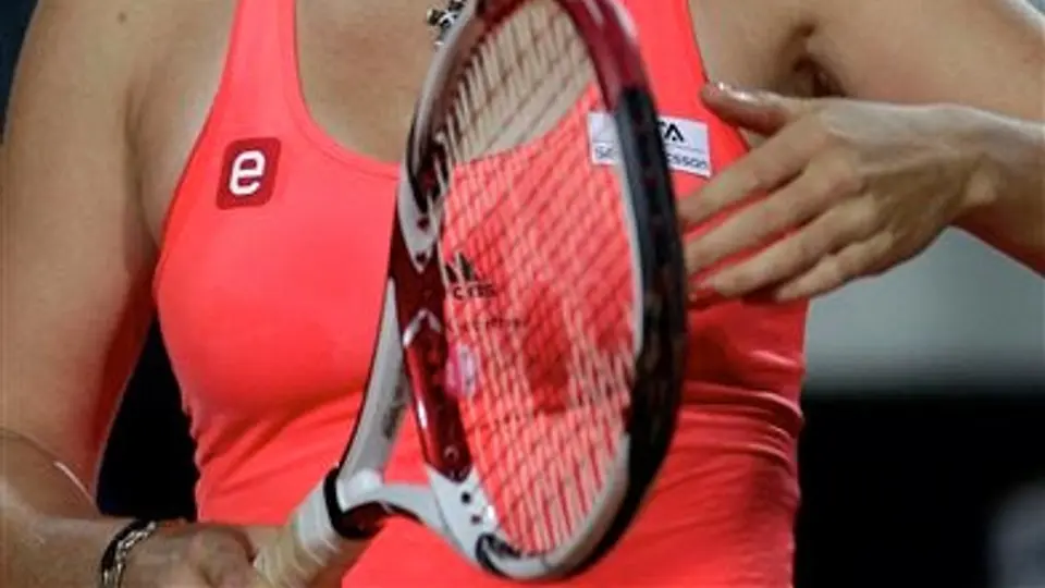 Wozniacki y Azarenka avanzan sin problemas en Roma
