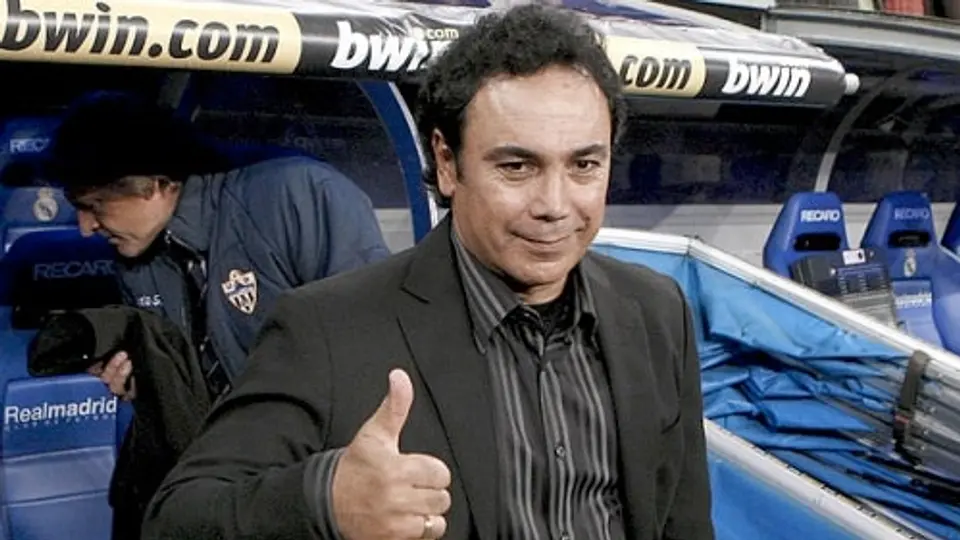 Hugo Sánchez ya es Patrimonio Deportivo de la Humanidad