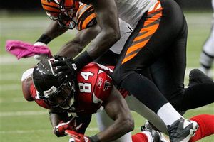 Adam Jones se pierde la campaña por lesión en cuello