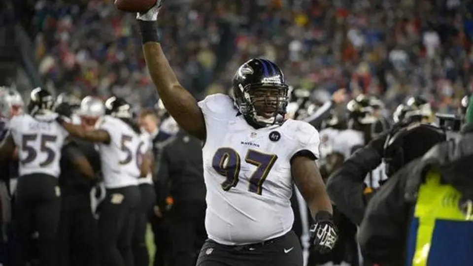 Arthur Jones apoya para que se detecte dopaje en NFL