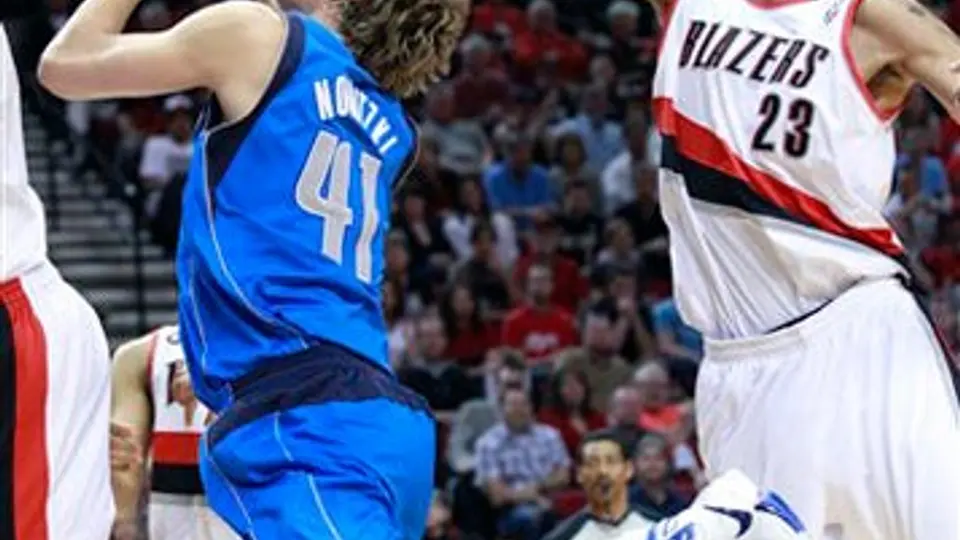 Portland empata a Dallas en Playoffs