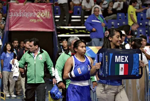 Triste arranque para México en box