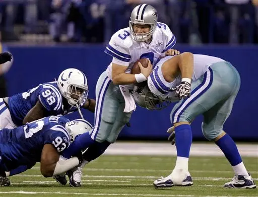 Errores de Manning sepultan a Potros; Dallas vence 38-35 a Indianapolis