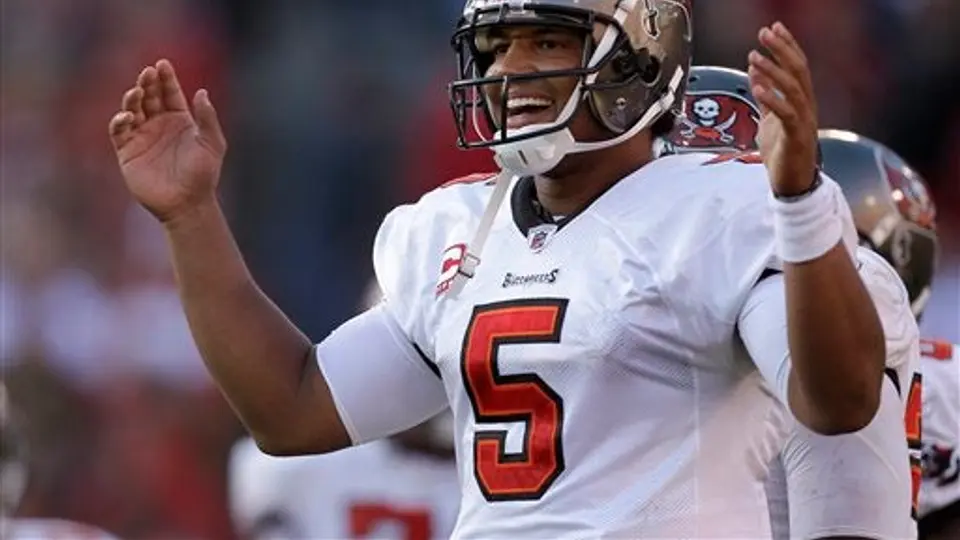 Freeman quiebra paternidad de 49ers; Tampa Bay blanquea 21-0 a San Francisco