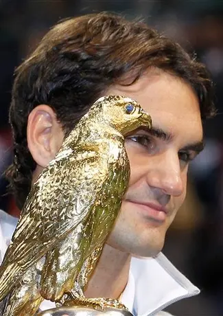 Federer vence a Davydenko y se corona en Abierto de Qatar