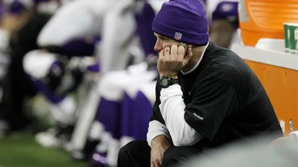 Brett Favre se pierde el duelo ante Águilas