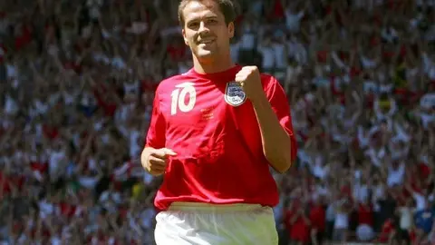 Michael Owen anuncia su retiro del futbol