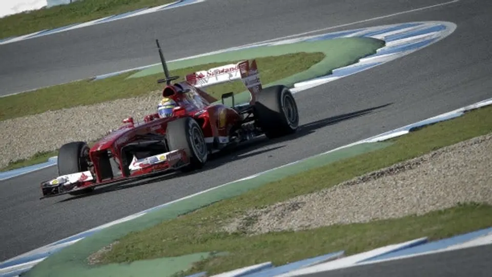'El nuevo Ferrari es de otro planeta': Massa