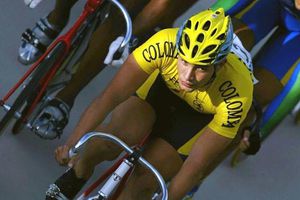 El ciclista colombiano regresó a entrenar con raspones despúes del accidente