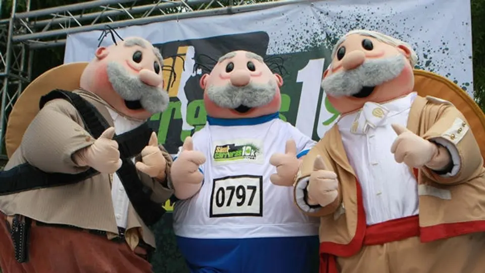 Más de mil 500 corredores en la Simicarrera 10K