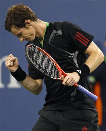 Murray derrotó a López para avanzar a Octavos