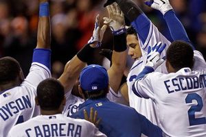 Colabora Joakim Soria en el triunfo de Kansas sobre Anaheim