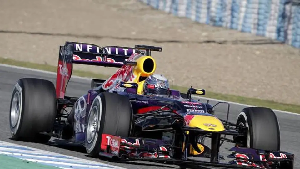 Vettel destaca 'evolución' del monoplaza de Red Bull