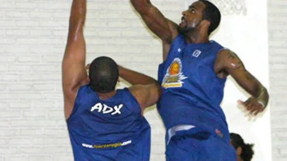 Fuerza Regia espera rival para el sábado