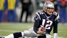 Operan a Brady del pie derecho y se perderá el Pro Bowl