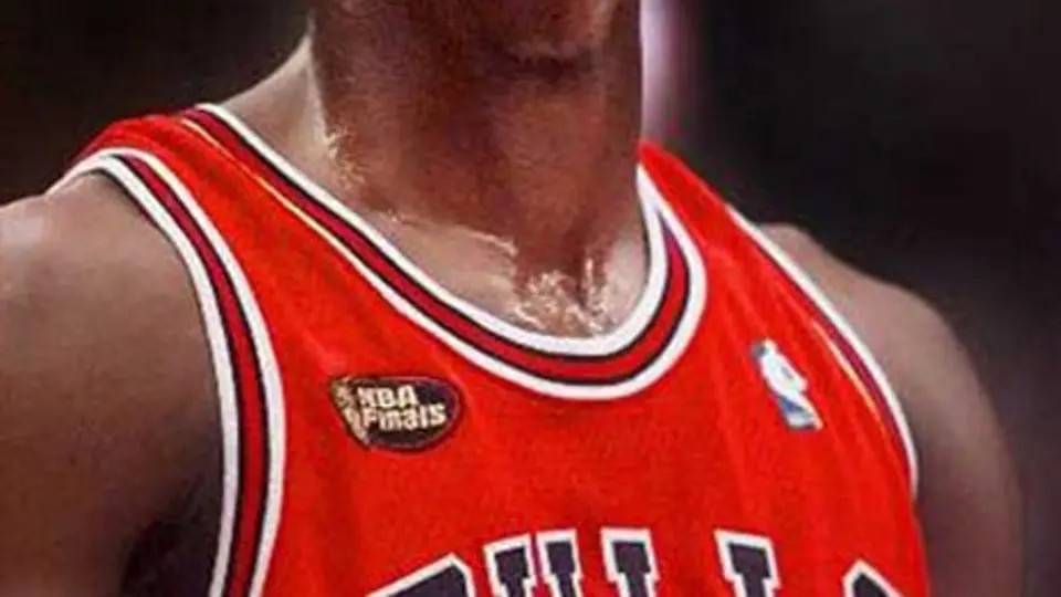 'LeBron James puede superar a Jordan': Pippen