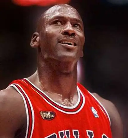 'LeBron James puede superar a Jordan': Pippen