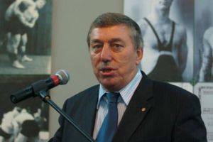 Renuncia presidente de lucha tras eliminación del deporte de Olímpicos